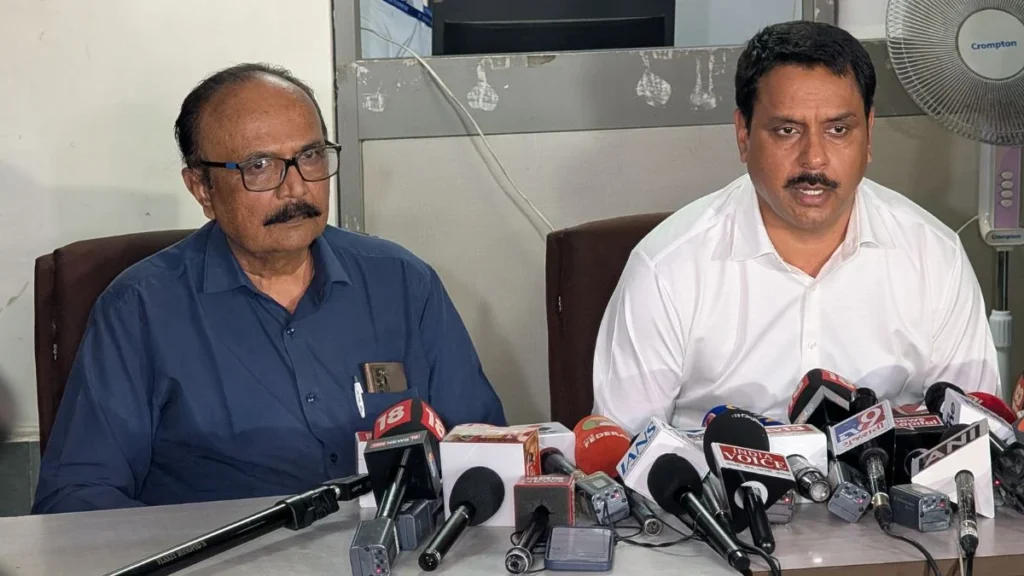 Air India Crash: Ahmedabad Municipal Corporation Will Give Immediate Death Certificates to Victims' Families